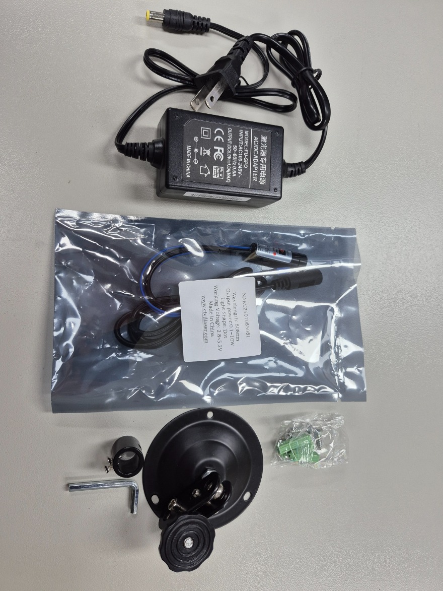 808nm 0.1mw-10mw Output Power adjustable IR laser module Dot,Line,Crosshair.jpg