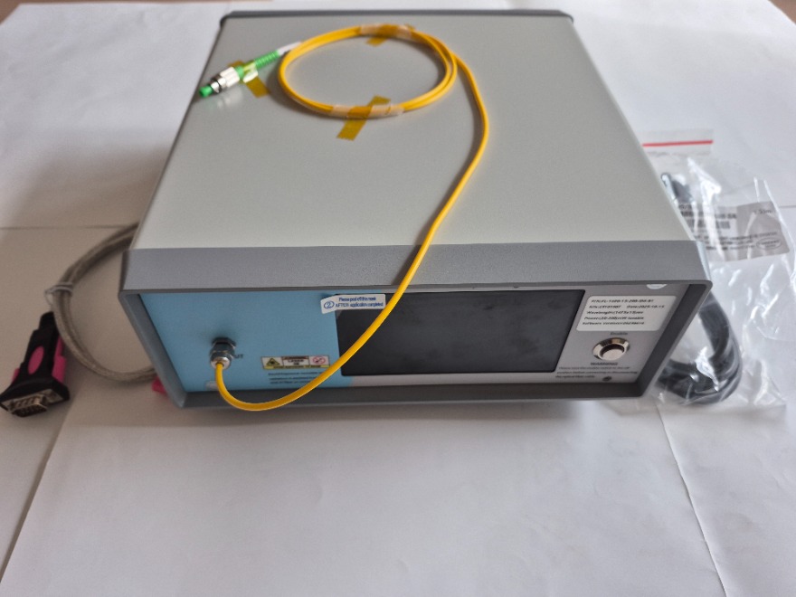 1475±15nm 1480nm 200mW IR Fiber Coupled Laser with SM Optical Fiber Desktop Type FL-1480-15-200-SM-B1.jpg